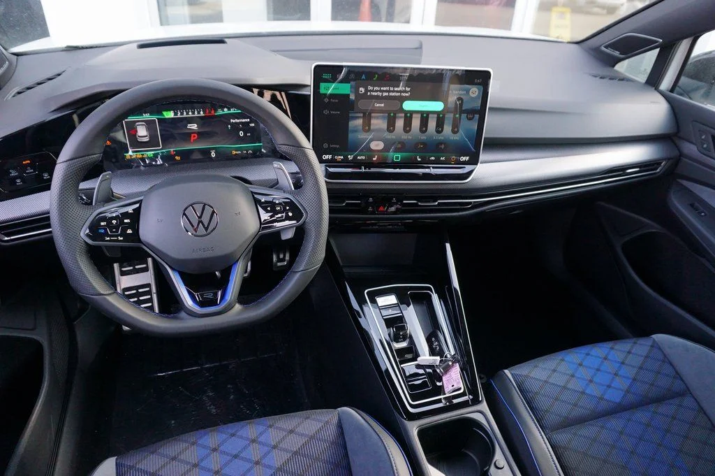New 2026 White/off-white Volkswagen 2.0T image 14
