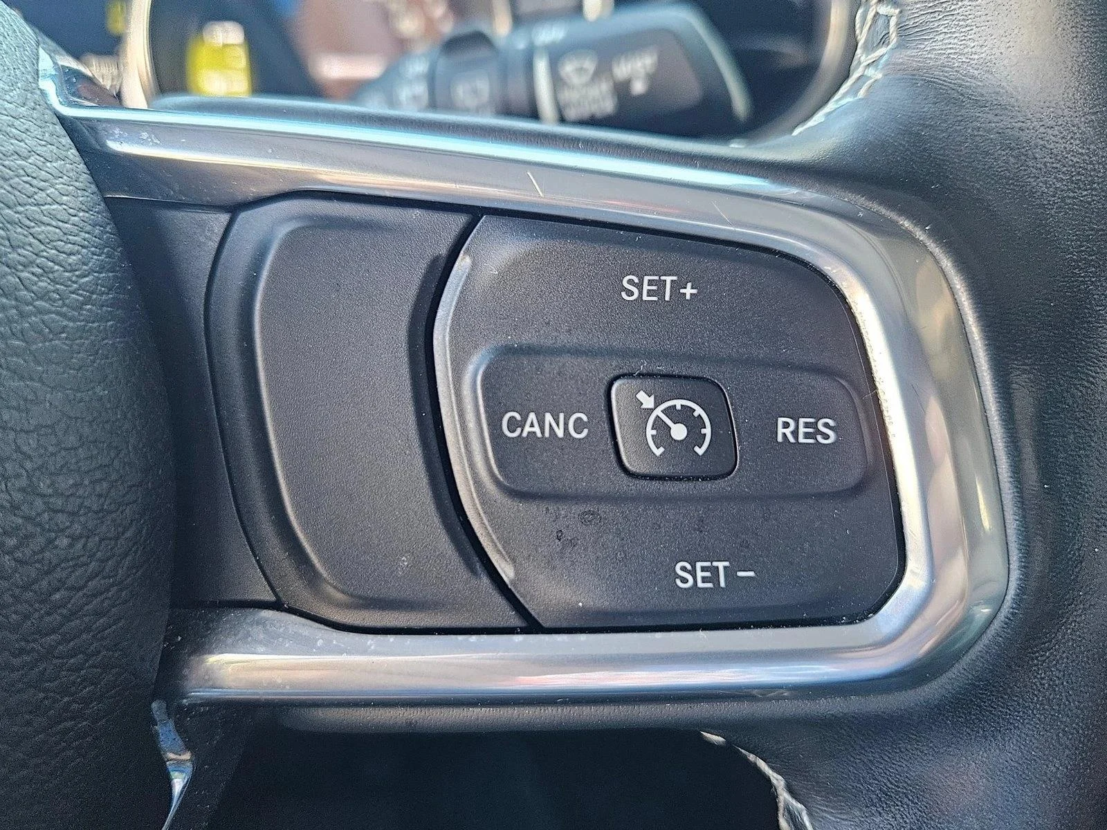 Used 2021 Sarge Green Clearcoat Jeep Unlimited Sahara image 13