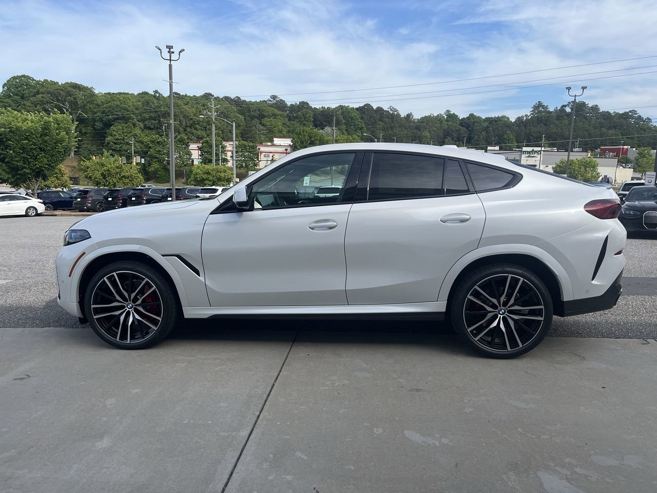 New 2027 Mineral White Metallic BMW xDrive40i image 5