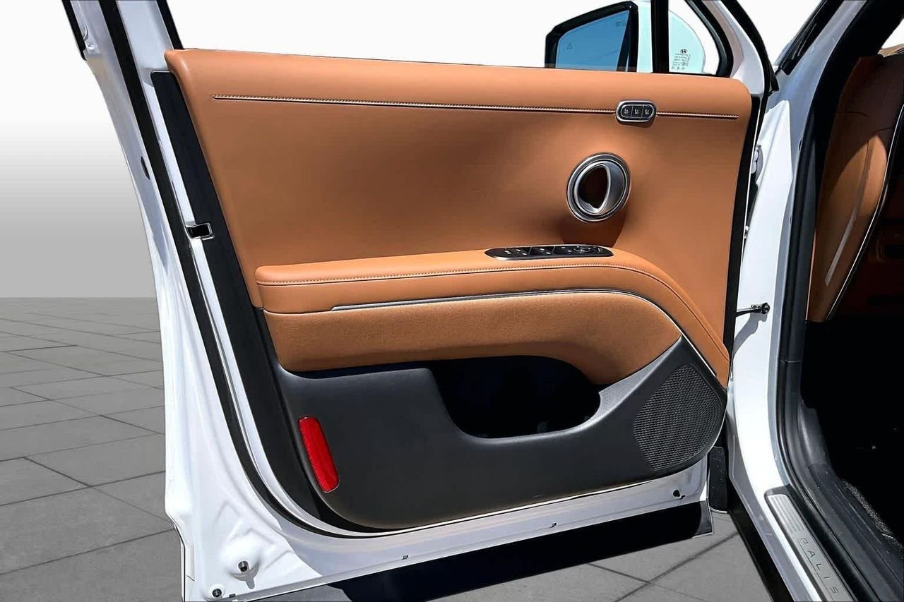 New 2027 Creamy White Pearl Hyundai Calligraphy image 10