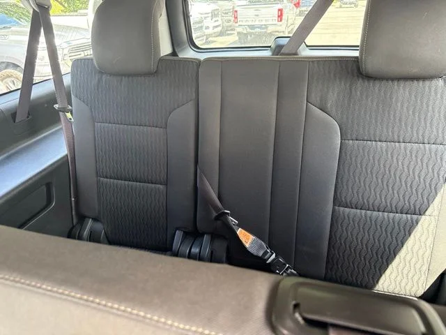 Used 2016 Black GMC SLE image 17