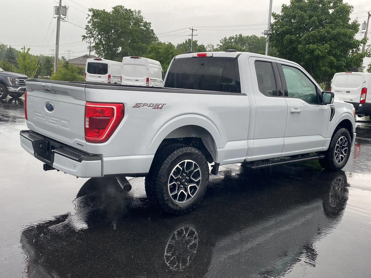 Used 2021 Space White Ford XLT image 10