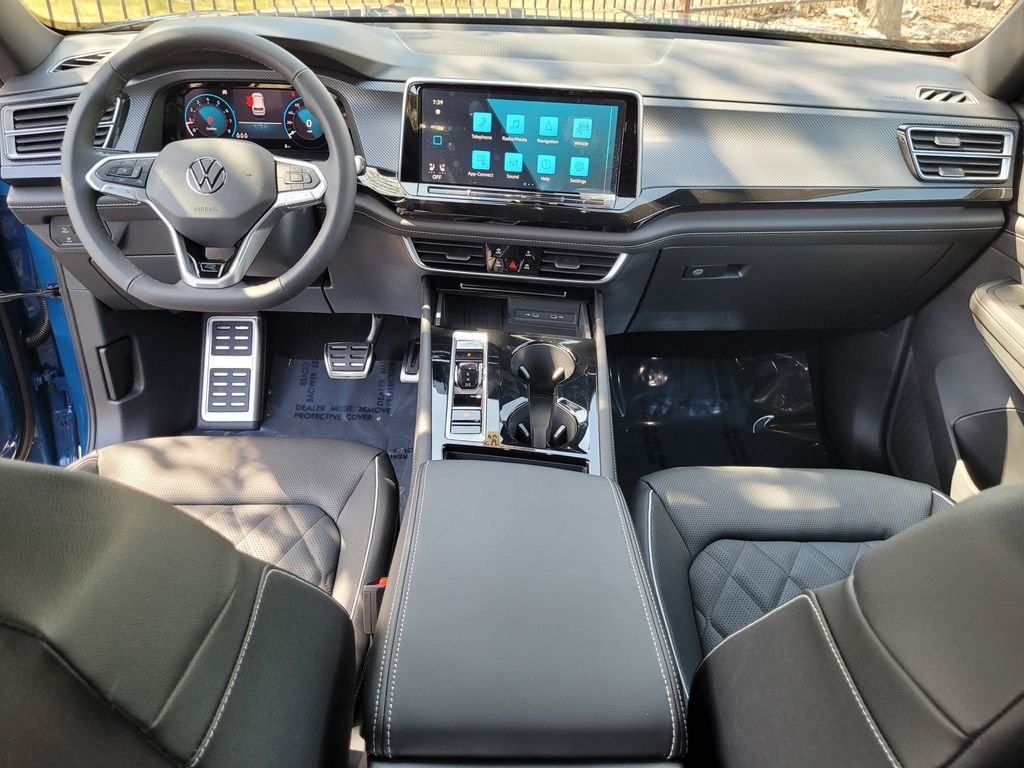 2025 Volkswagen Atlas Cross Sport SEL Premium R-LINE - Photo 16