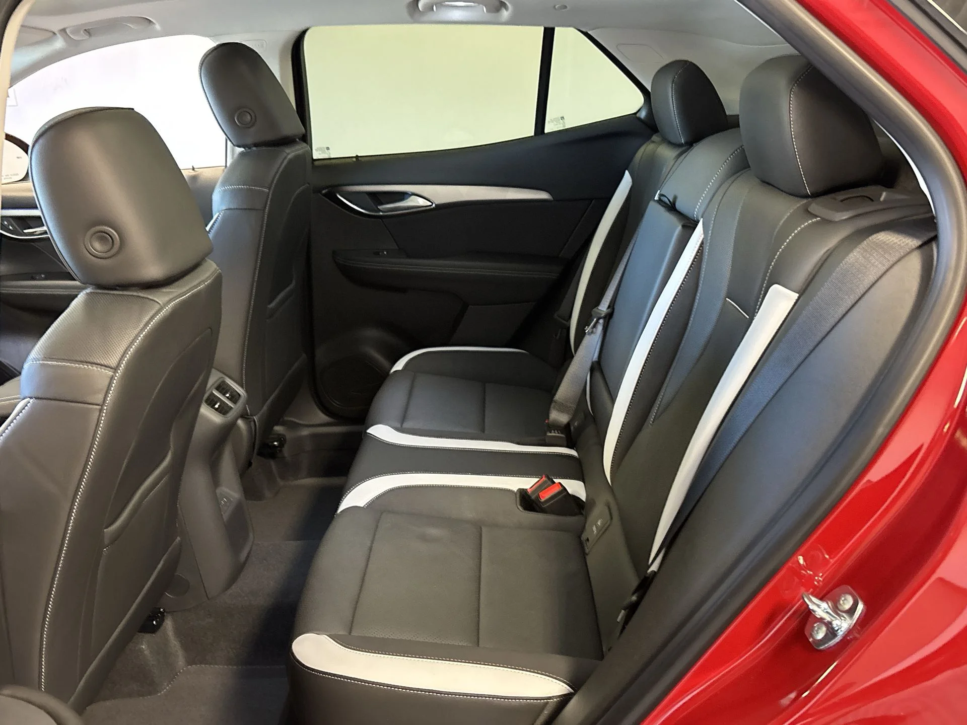 2025 Buick Envision Sport Touring - Photo 71