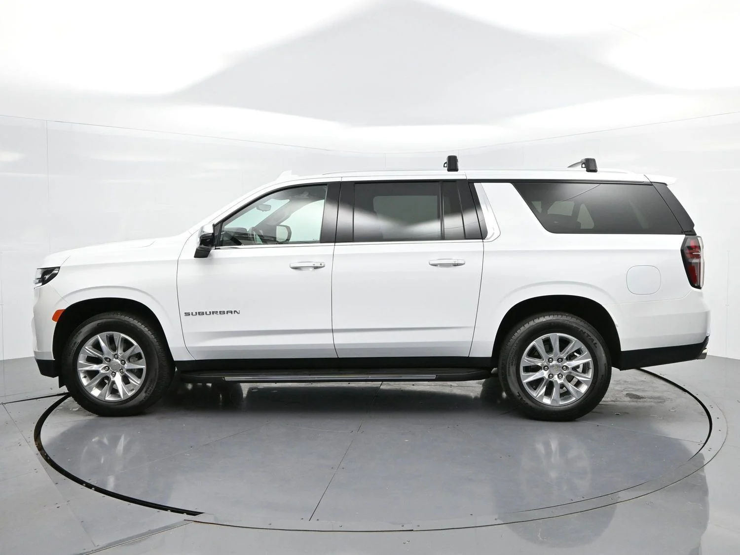 Used 2024 Summit White Chevrolet Premier image 5