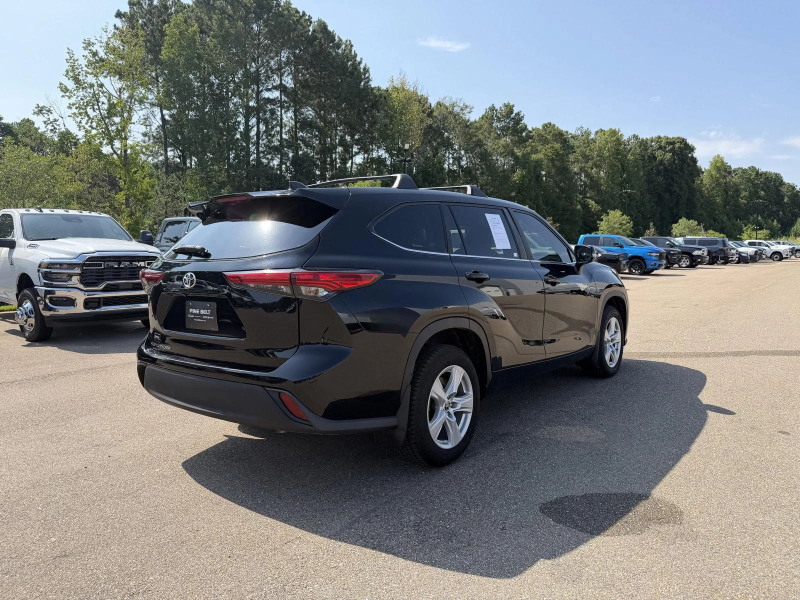 Used 2023 Midnight Black Metallic Toyota L image 6