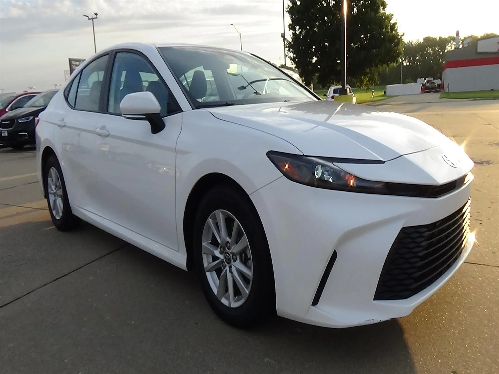 Certified Used 2025 Ice Cap Toyota LE image 4