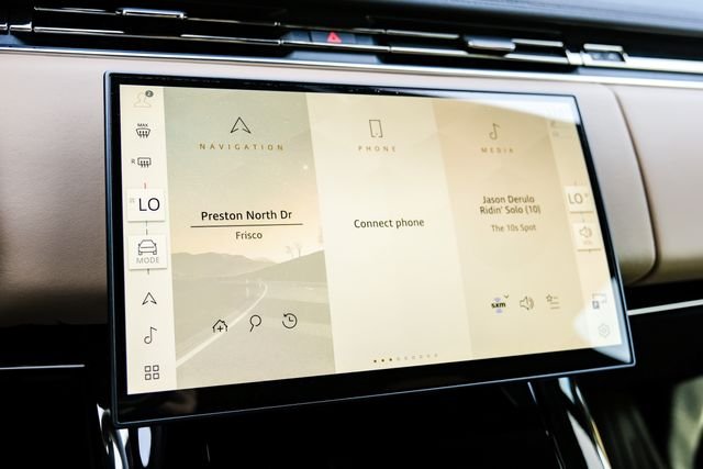 New 2026  Land Rover Dynamic SE image 36