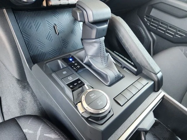 New 2026 Ice Cap Toyota SR5 image 19
