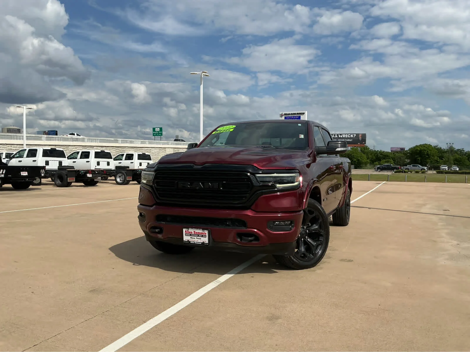 Used 2022 Delmonico Red Pearlcoat Ram Limited image 2