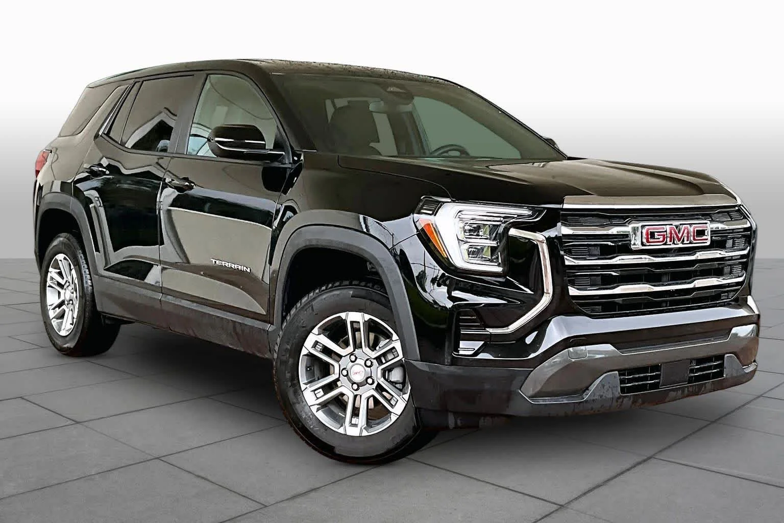 Used 2025 Ebony Twilight Metallic GMC FWD Elevation image 3
