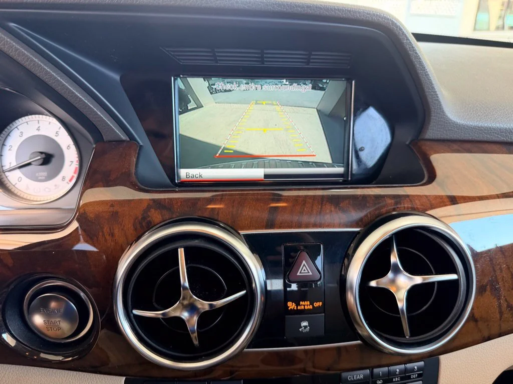 Used 2013 Silver Mercedes-Benz GLK 350 image 21