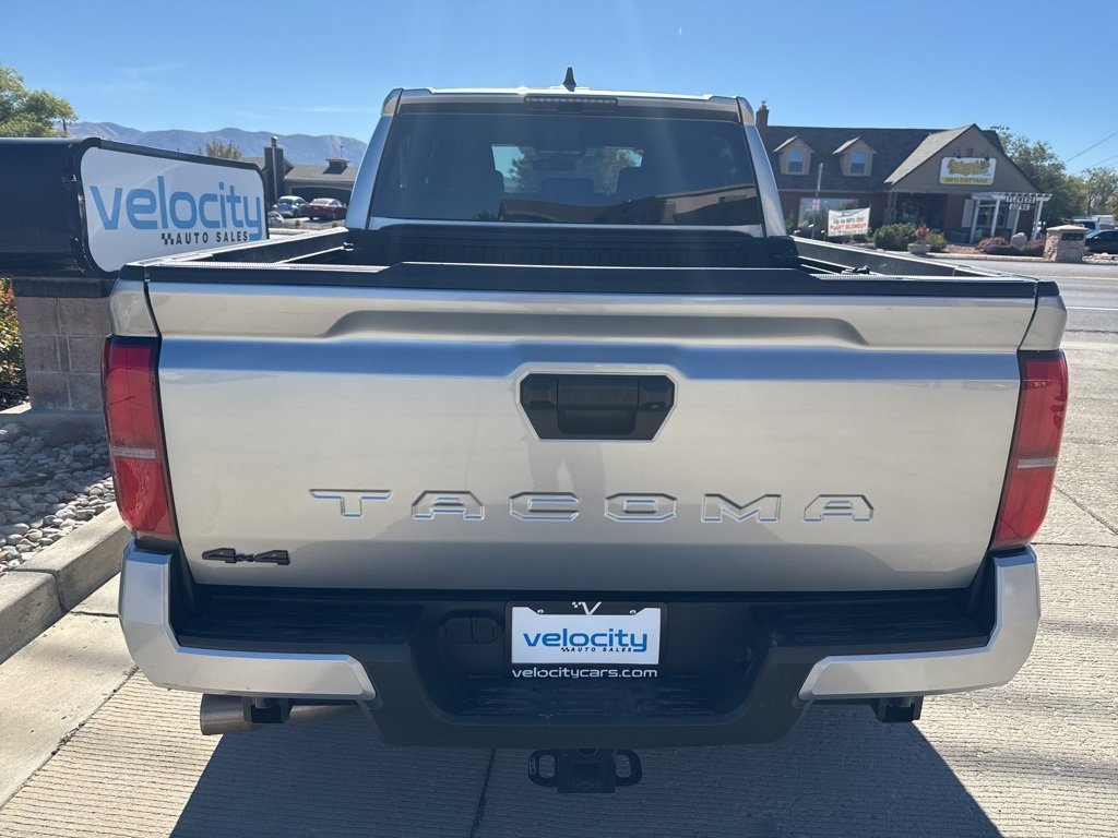 2024 Toyota Tacoma TRD Off-Road photo 4