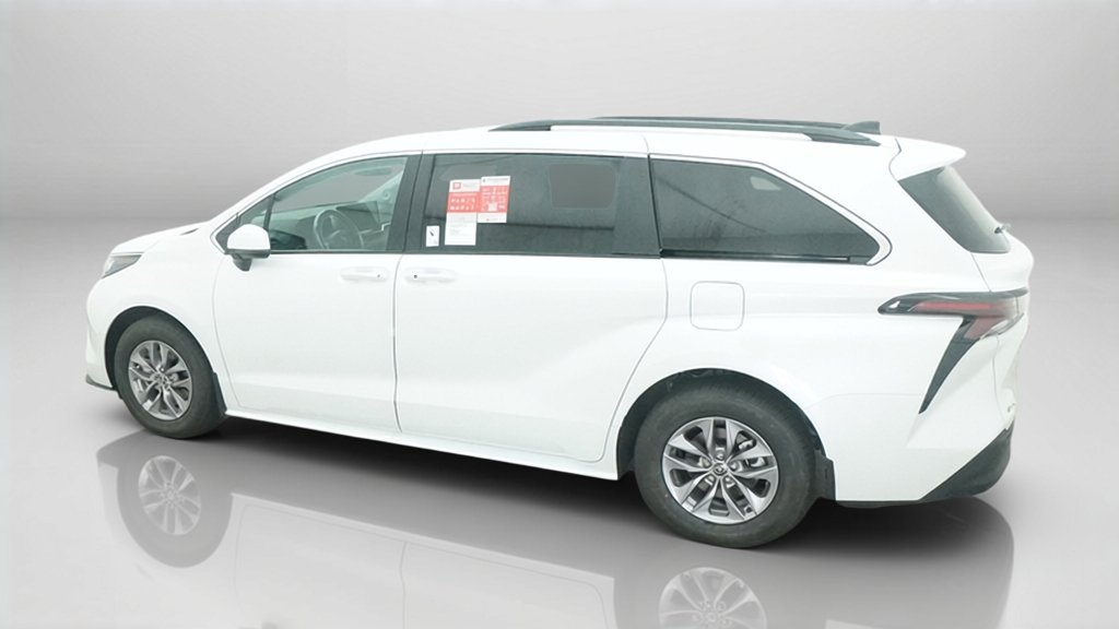 New 2026 Wind Chill Pearl Toyota XLE image 16