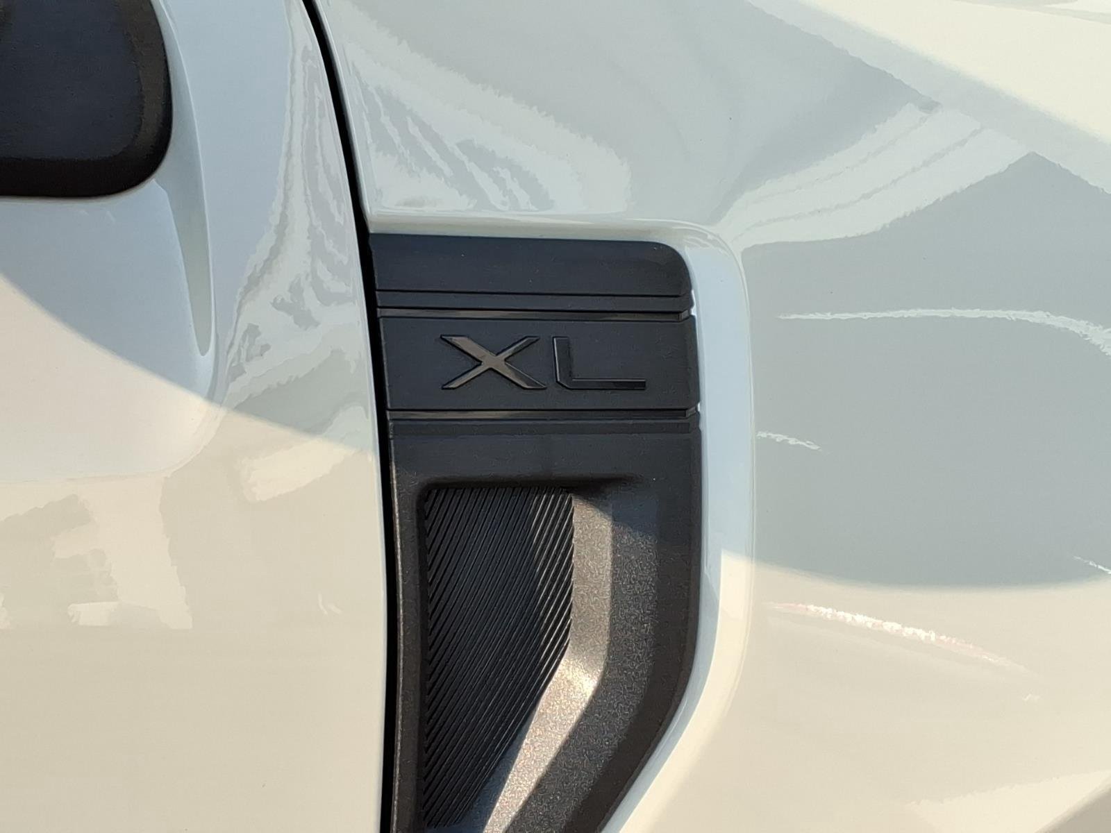 Used 2025 Desert Sand Ford XL image 6