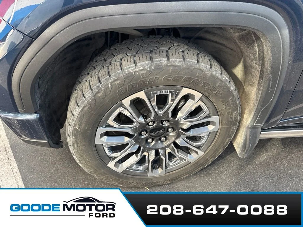 Used 2023 Pacific Blue Metallic GMC Denali Ultimate image 9