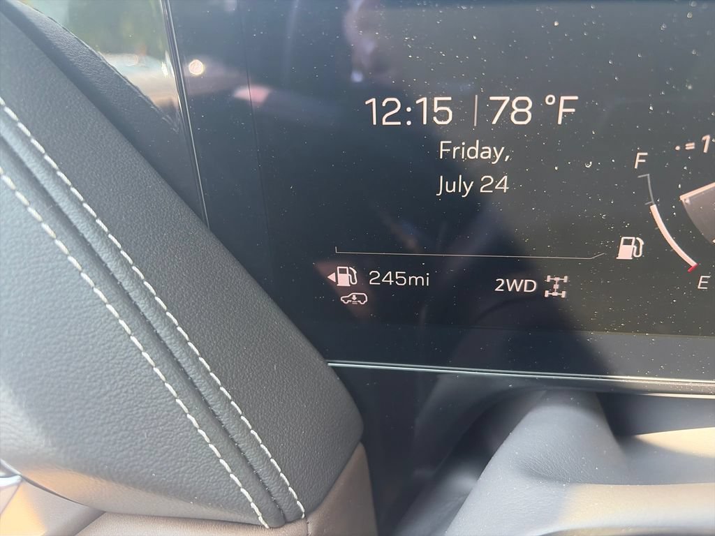 2026 GMC Yukon Denali Ultimate - Photo 32