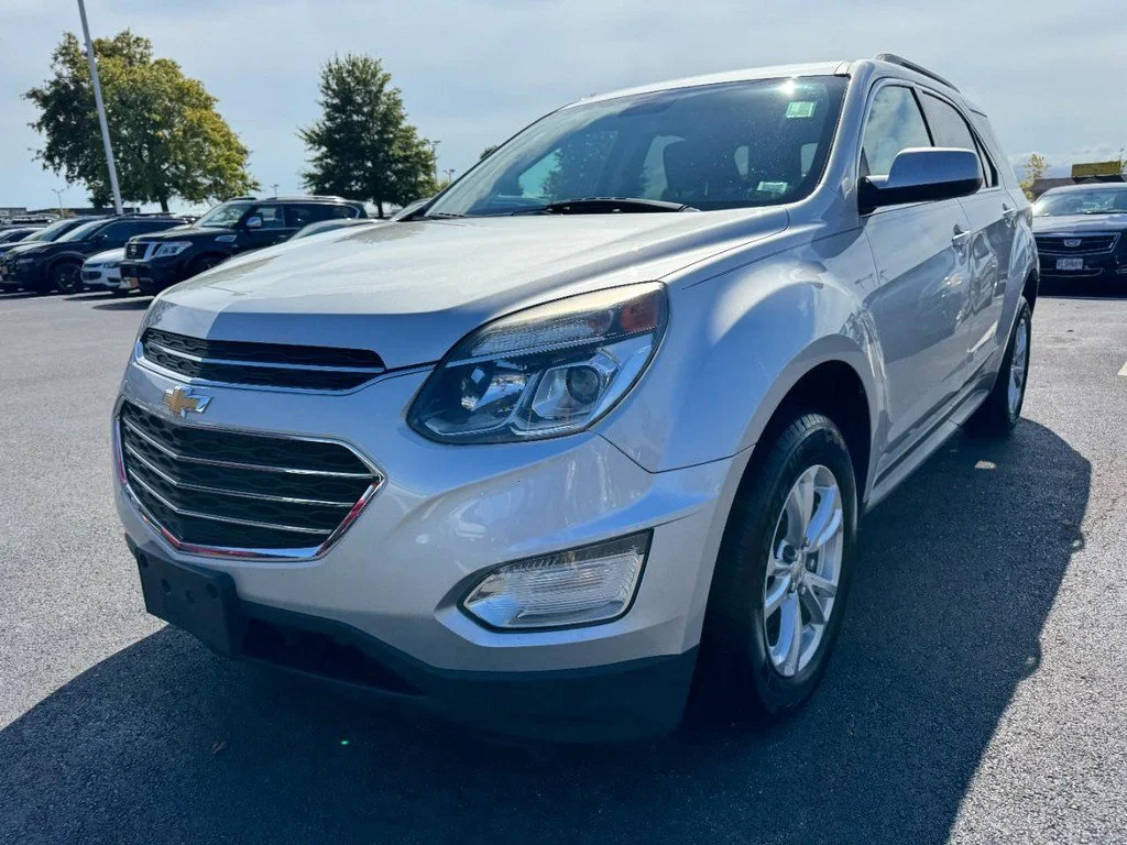Used 2017 Silver Chevrolet LT image 8