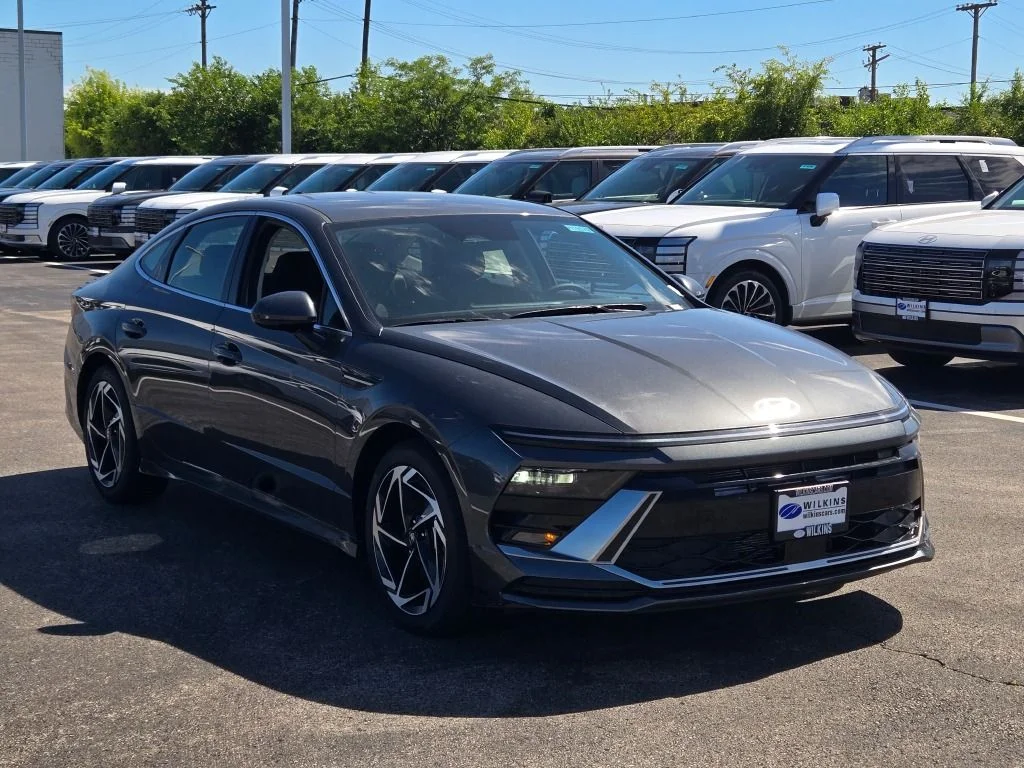 New 2026 Gray Hyundai SEL Sport image 4