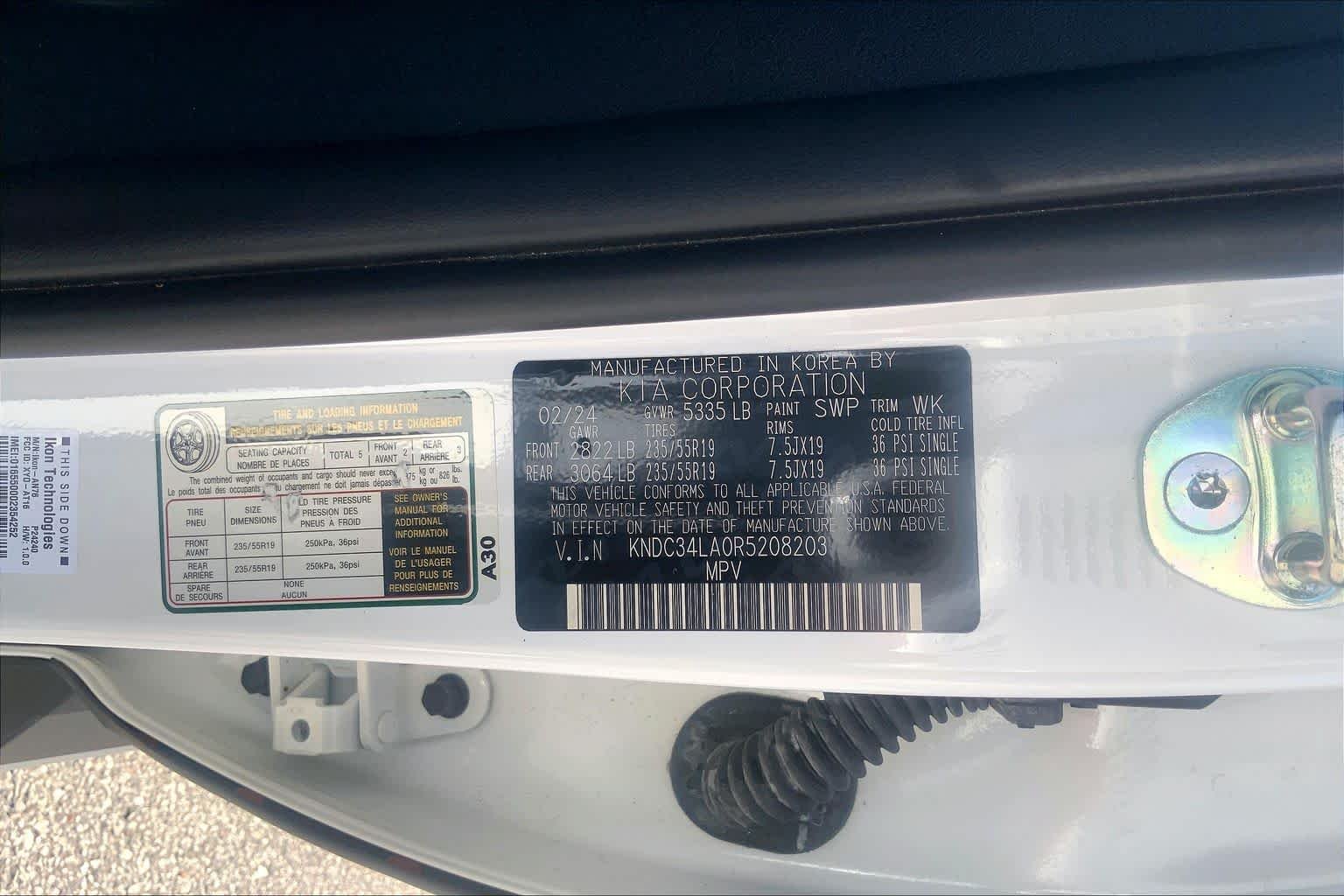 Certified Used 2024 Snow White Pearl Kia Light Long Range image 30