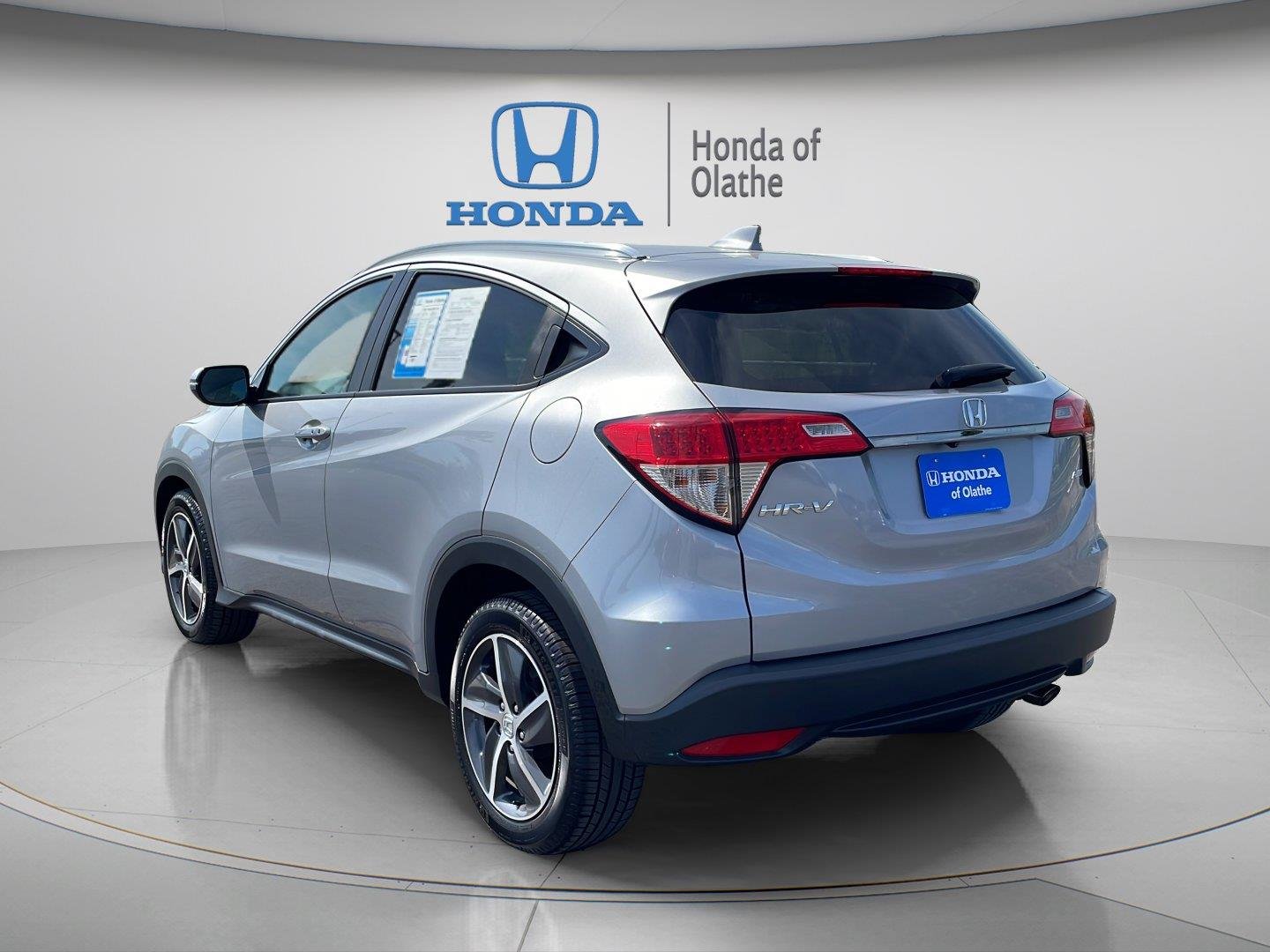 Certified Used 2022 Lunar Silver Metallic Honda AWD EX image 4