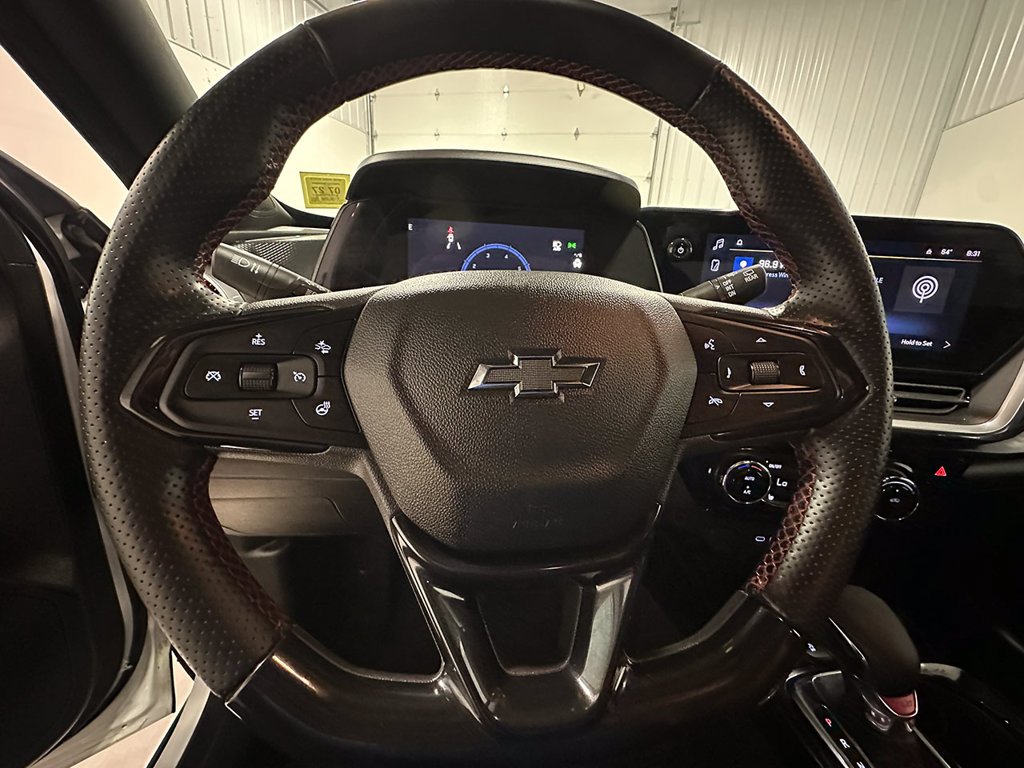 Used 2024 White Chevrolet 2RS image 32