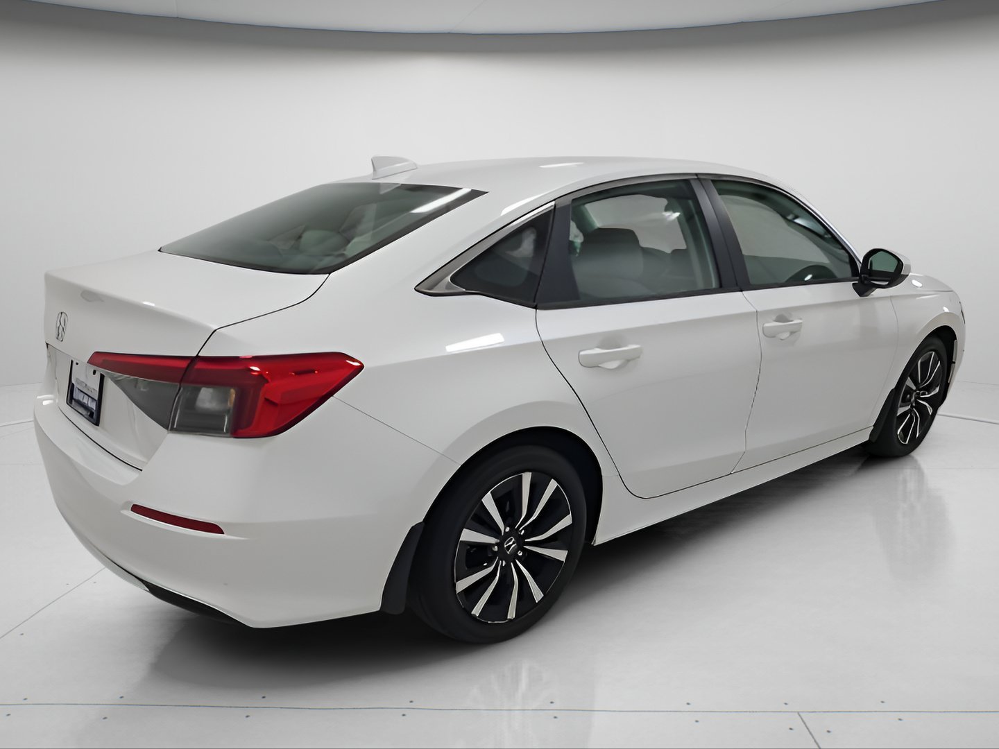 Certified Used 2024 Platinum White Pearl Honda 1.5T 4D EX image 6