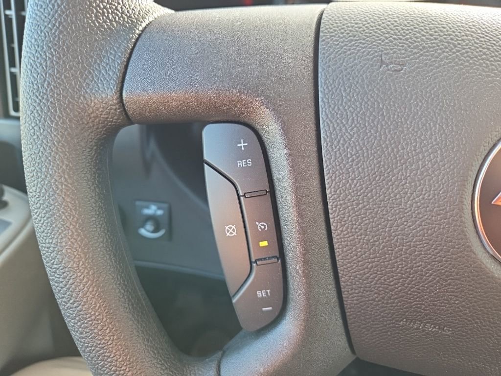 2025 Chevrolet Express Cargo Work Van - Photo 22