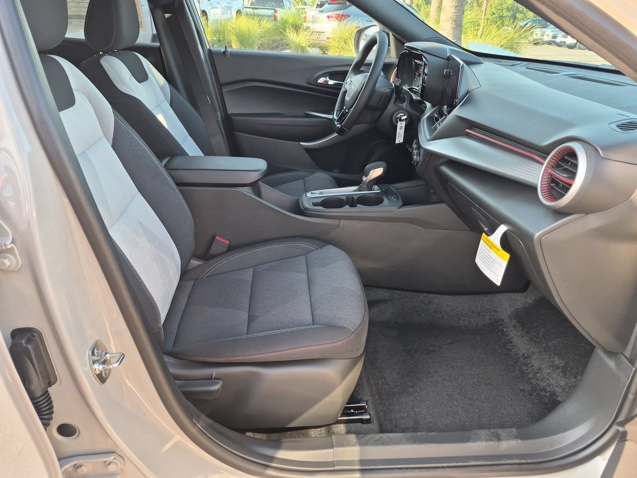 2026 Chevrolet Trax RS - Photo 24
