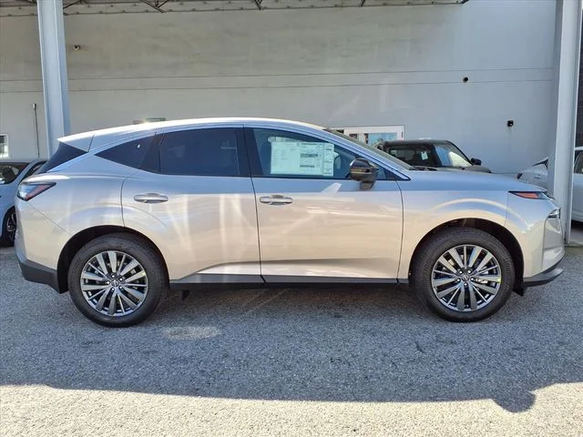 New 2026 Champagne Silver Metallic Nissan SL image 3