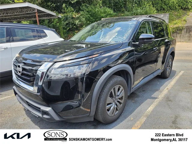 2024 Nissan Pathfinder SV