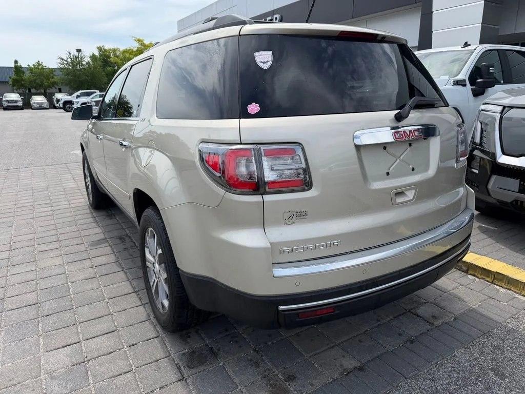 Used 2013 Champagne Silver Metallic GMC SLT image 7