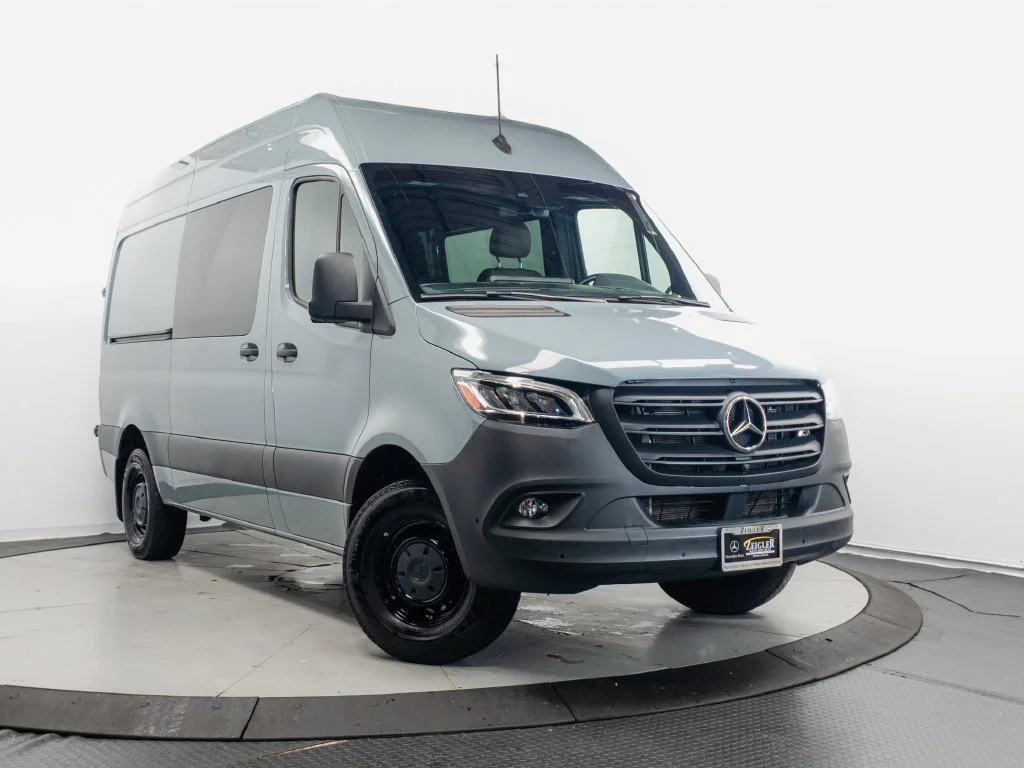 2023 Mercedes-Benz Sprinter Crew Van