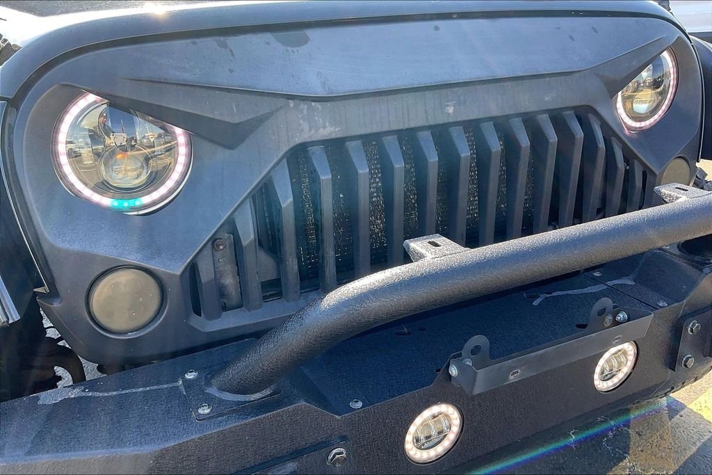 2011 JEEP WRANGLER - Image 26