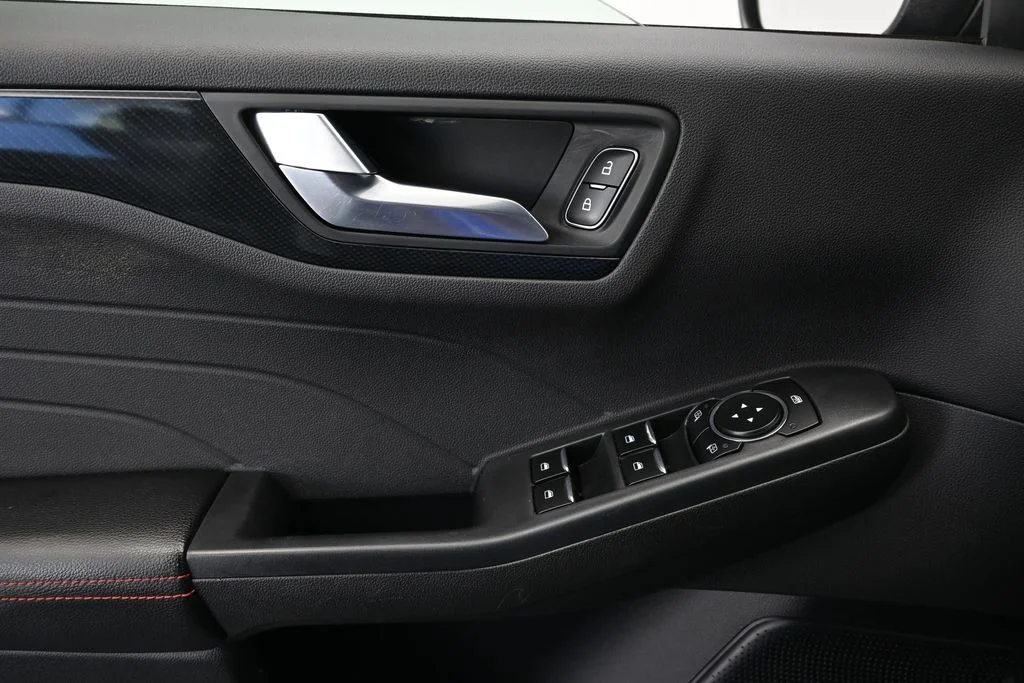 Used 2023 Blue Ford ST-Line Select image 25