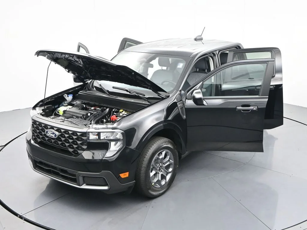 New 2025 Shadow Black Ford XLT image 32
