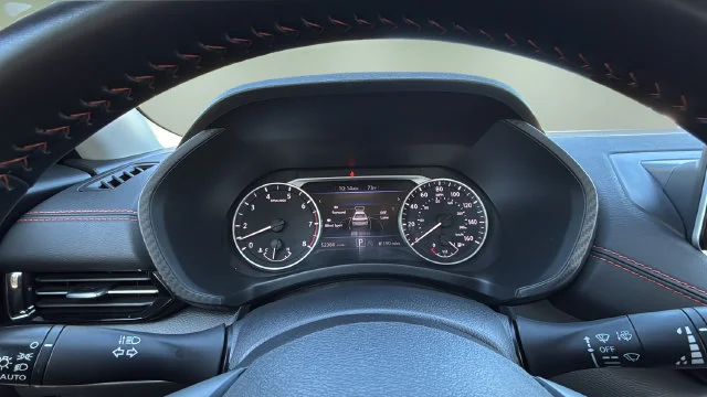 Used 2025  Nissan SR image 15