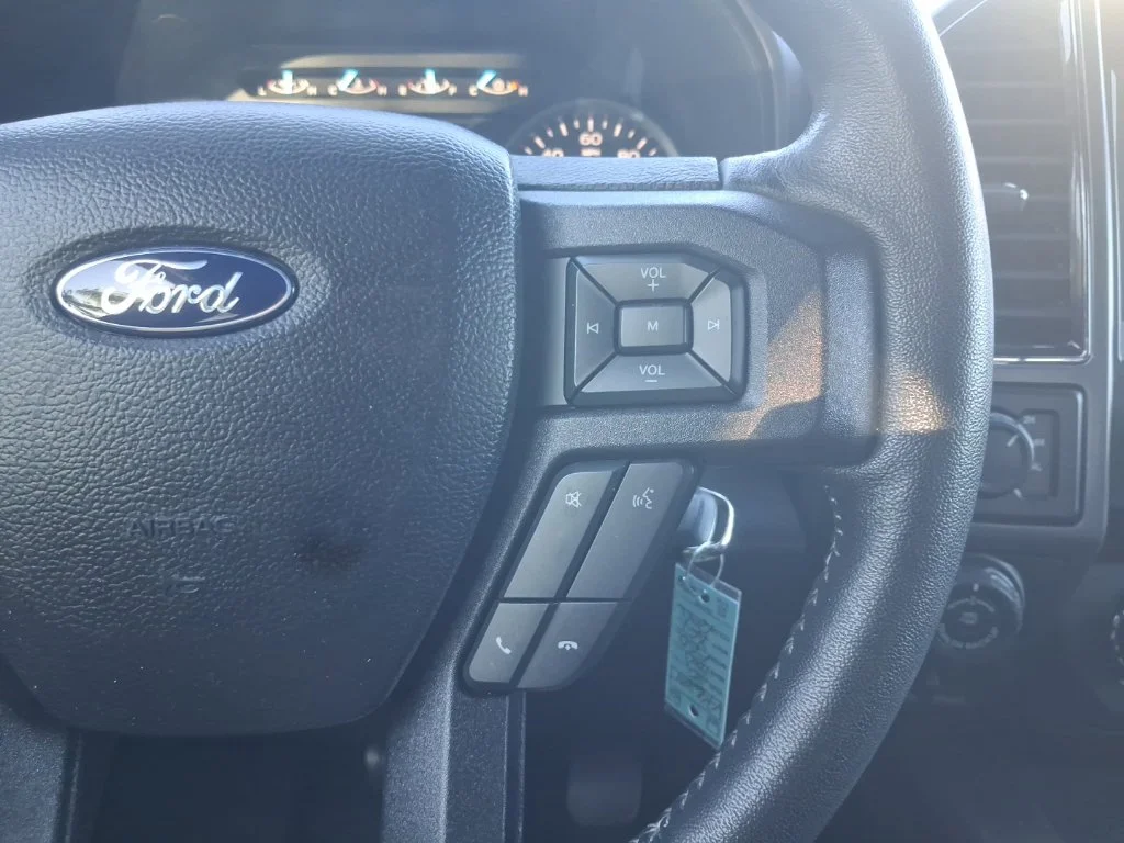 Used 2020 Red Ford XLT image 35