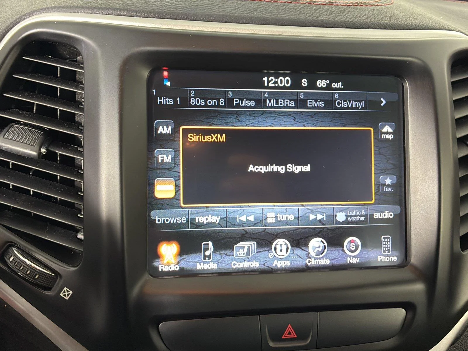 Used 2017 Granite Crystal Metallic Clearcoat Jeep Trailhawk image 28