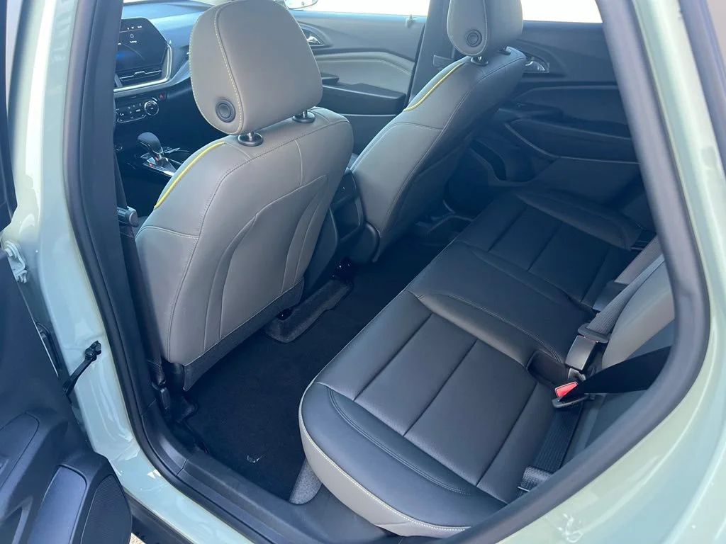 New 2026 Cacti Green Chevrolet ACTIV image 20