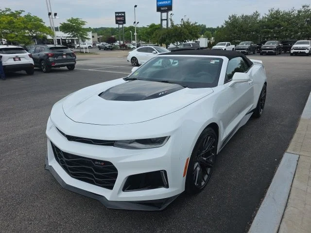 Used 2023 White Chevrolet ZL1 image 8