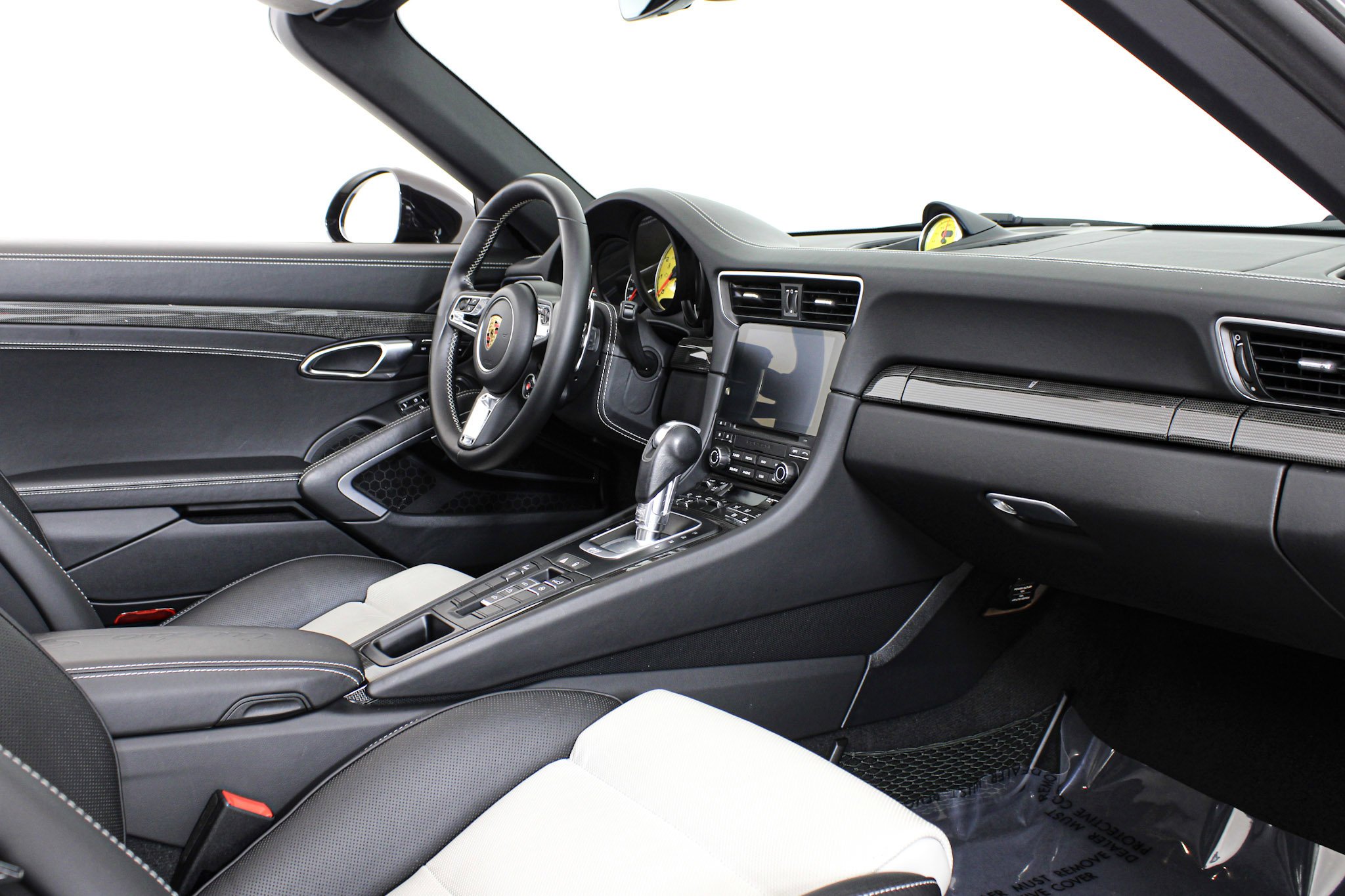 Used 2019 Black Porsche Turbo S Cabriolet image 32