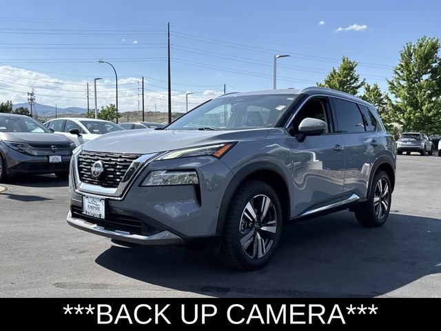 Used 2023 Gray Nissan SL image 8