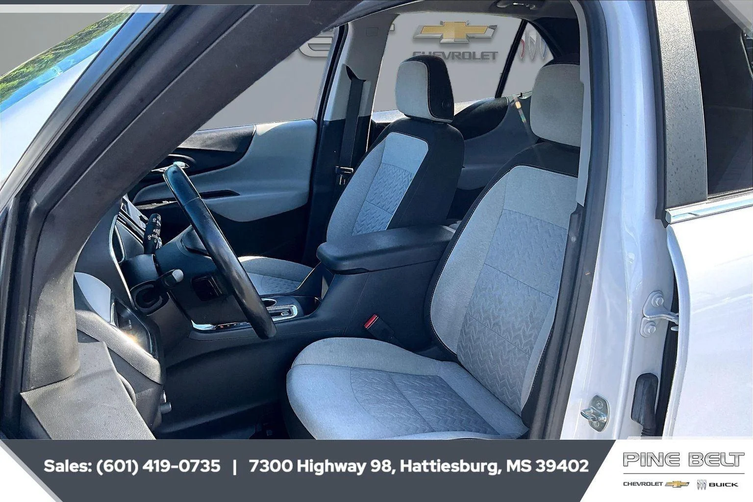 Used 2022 Summit White Chevrolet LT image 18