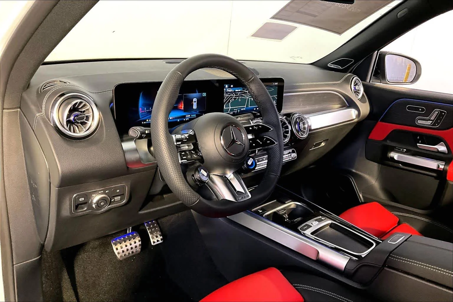 New 2026 Polar White Mercedes-Benz AMG® GLB 35 image 9