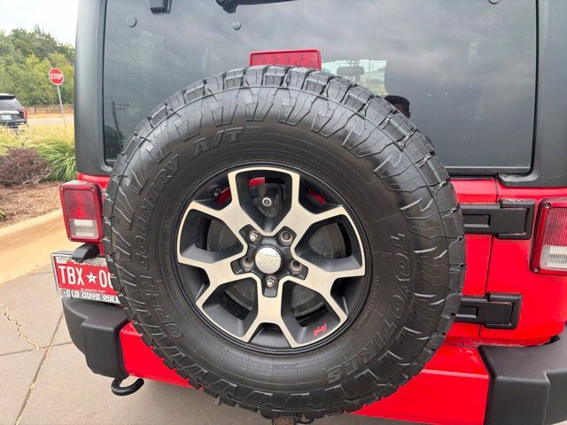 Used 2017 Red Jeep Unlimited Sahara image 9
