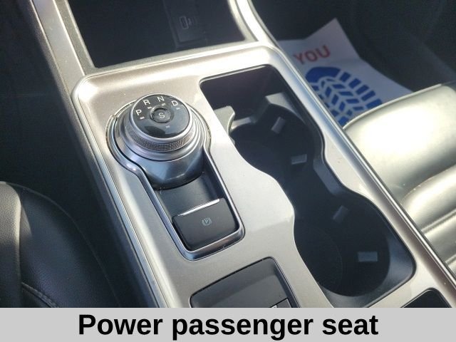 Used 2024 White Ford SEL image 9