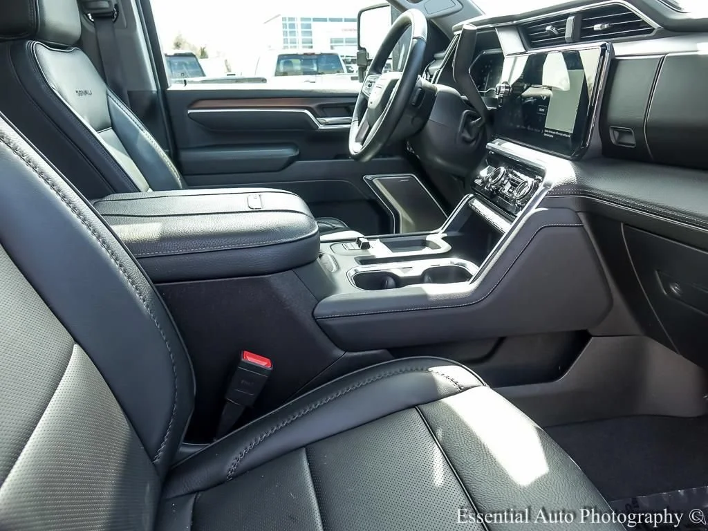 Used 2025 Titanium Rush Metallic GMC Denali image 30