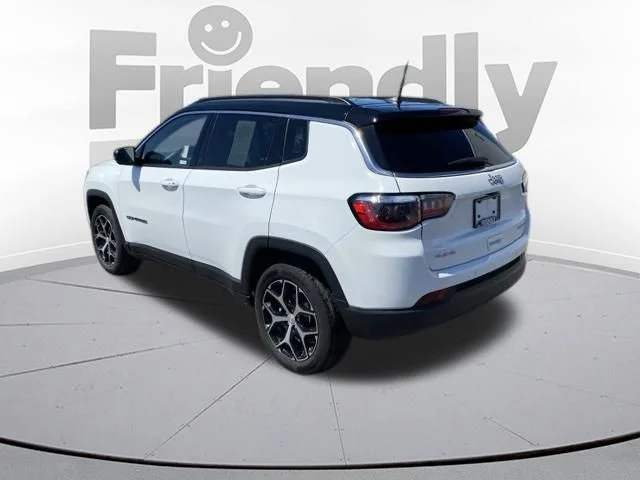 Used 2024 White Jeep Limited image 3