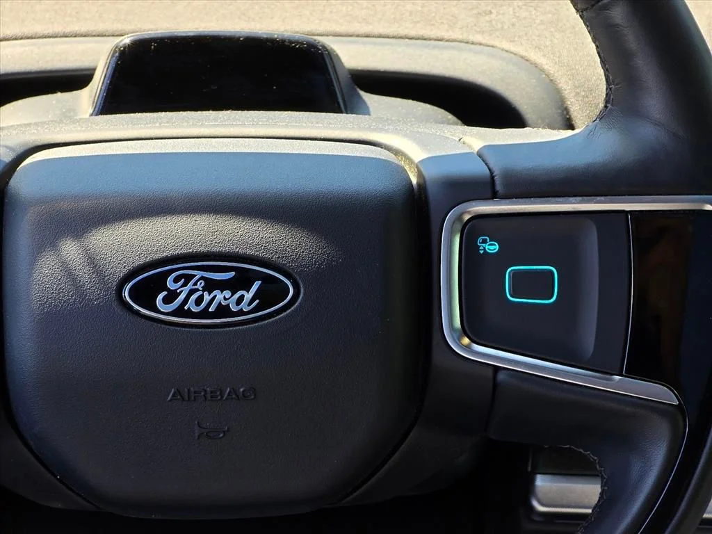Used 2025 White Ford Tremor image 17